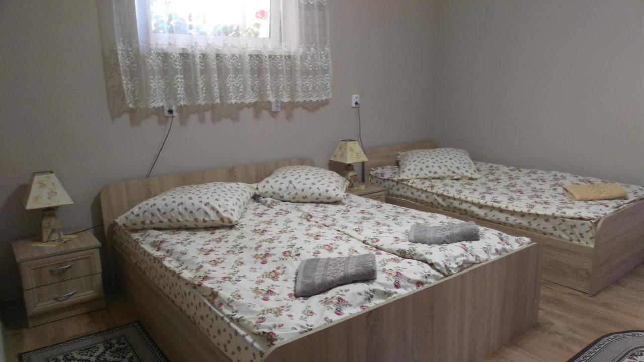 Апартаменты Apartments I & I Берегово-5